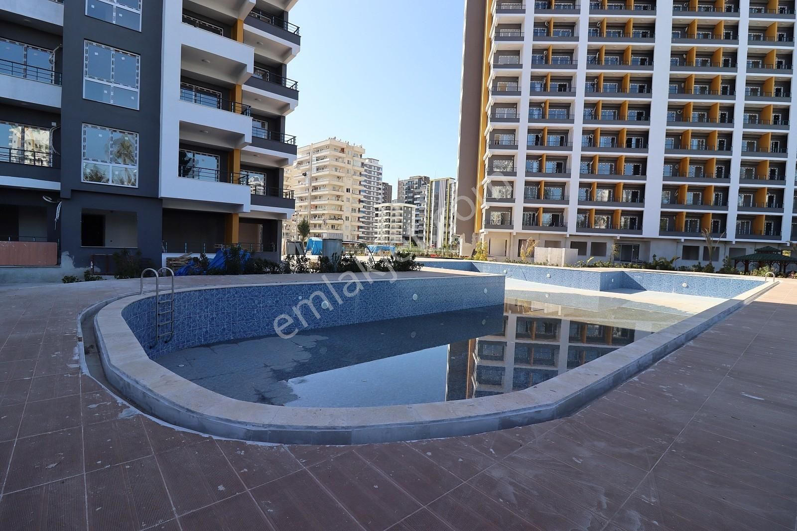 Mersin'de Plaja Yürüme Mesafesinde Satılık Yeni Daire | Tekce - Görsel 12