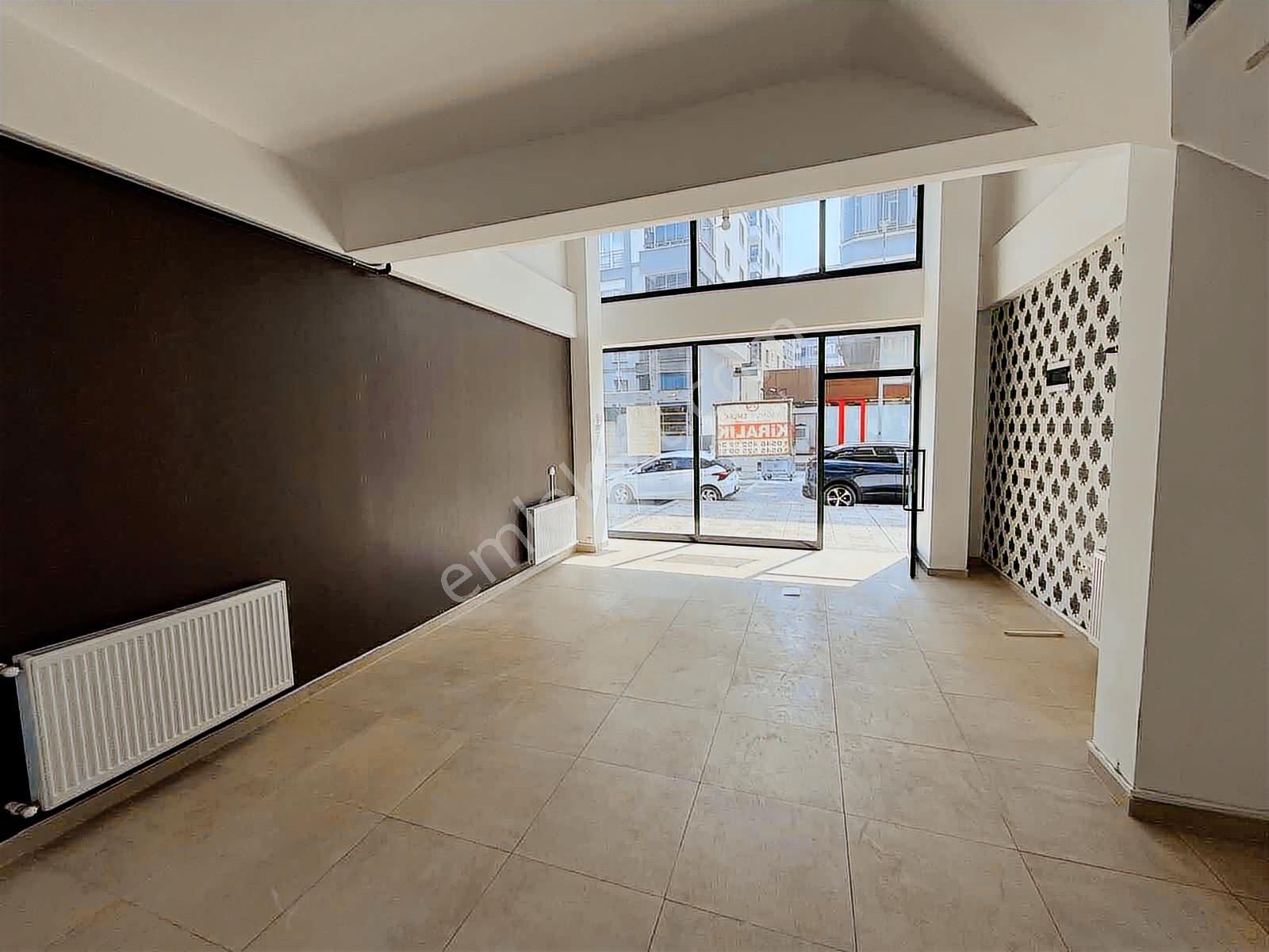 Yağmur Emlak'tan Süper Konum Kiralık Asma Katlı Dükkan - Görsel 11