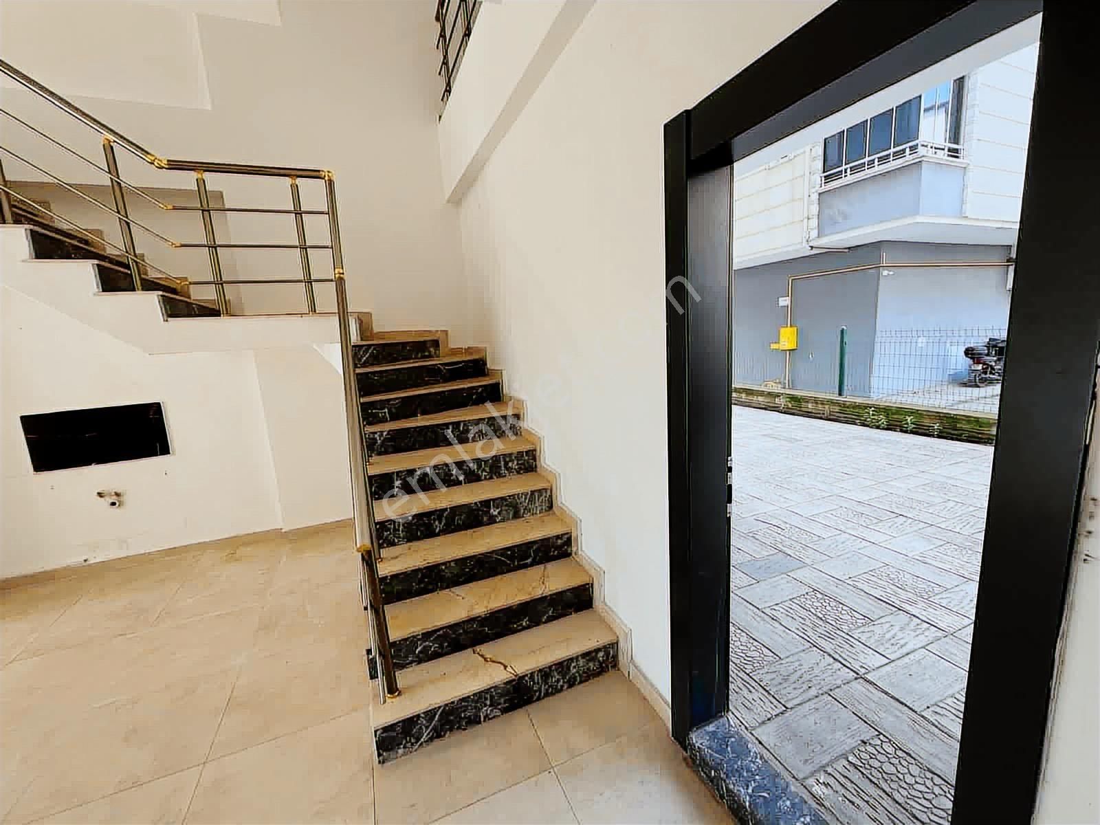 Yağmur Emlak'tan Süper Konum Kiralık Asma Katlı Dükkan - Görsel 9