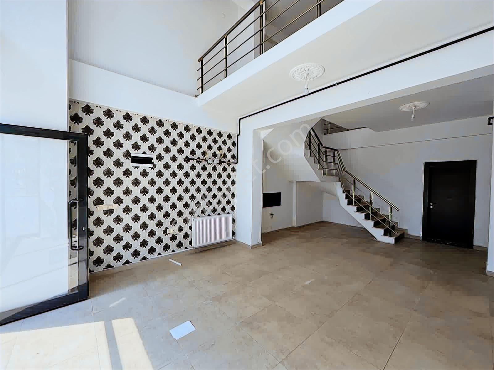 Yağmur Emlak'tan Süper Konum Kiralık Asma Katlı Dükkan - Görsel 21