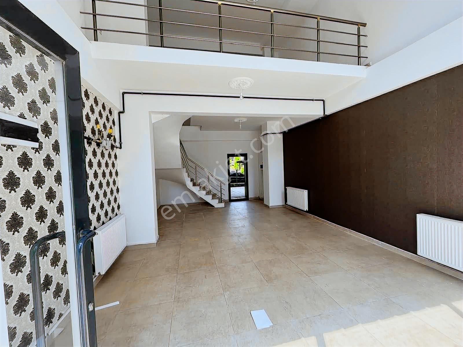 Yağmur Emlak'tan Süper Konum Kiralık Asma Katlı Dükkan - Görsel 7