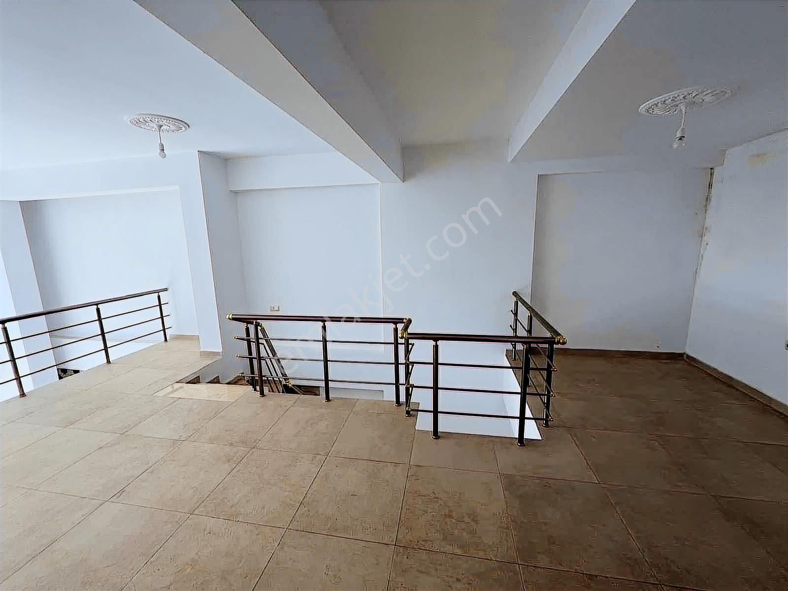 Yağmur Emlak'tan Süper Konum Kiralık Asma Katlı Dükkan - Görsel 20