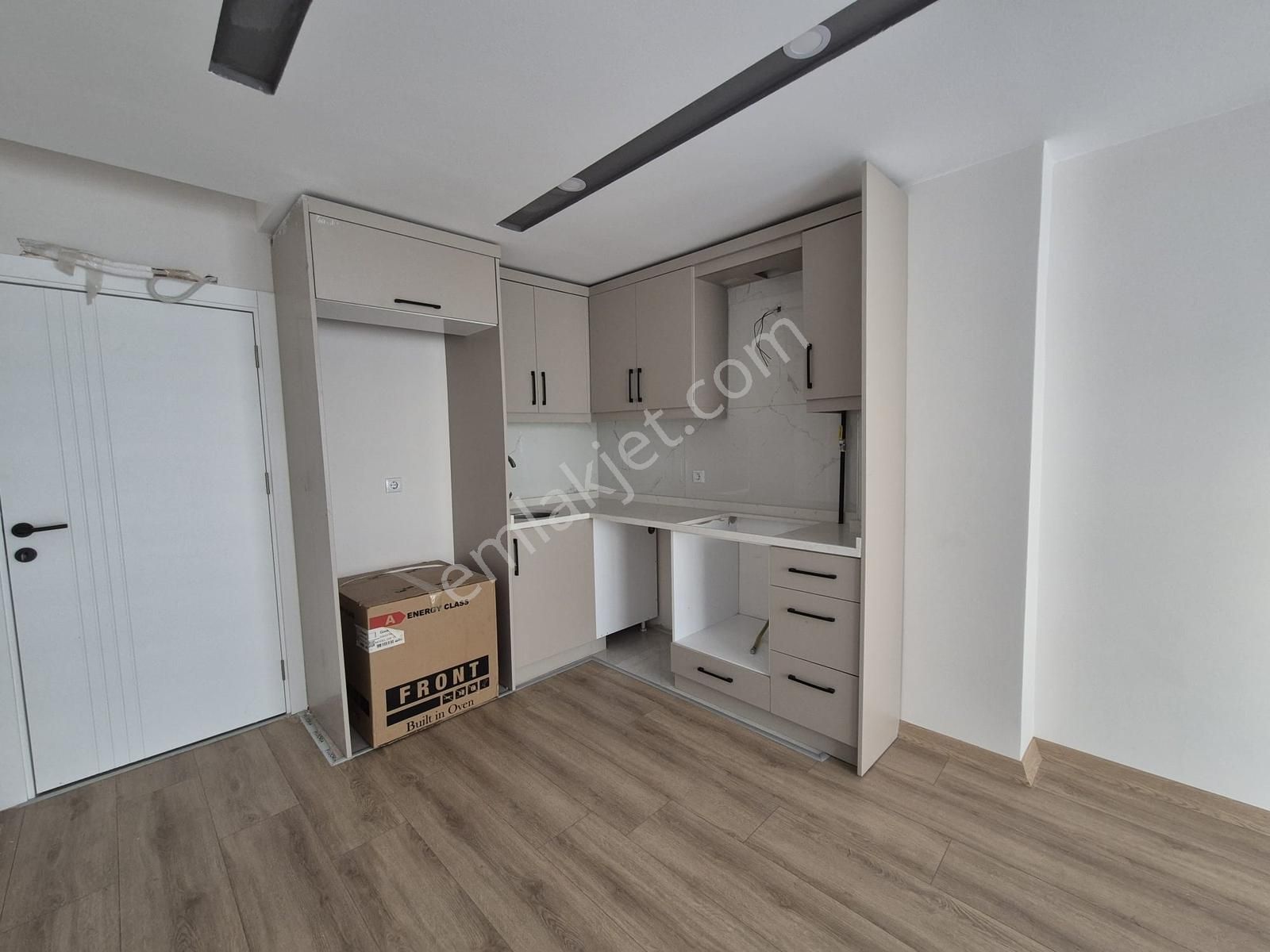 Antalya B.belediyesi Yanı*doğalgazlı*iskanlı*asansörlü*1+1 Daire - Görsel 9