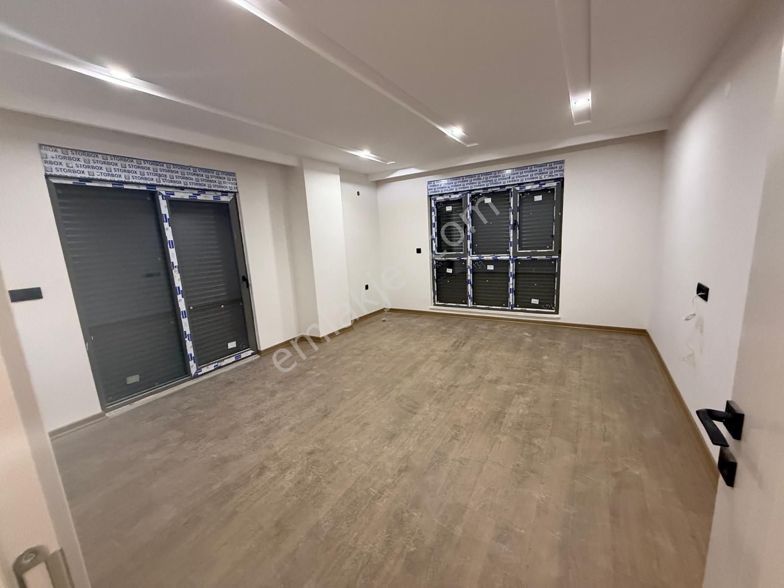 V.aktoprakta Sıfır Yerden Isıtmalı Tramvay Cadde Yakını 2+1 Daireler - Görsel 9