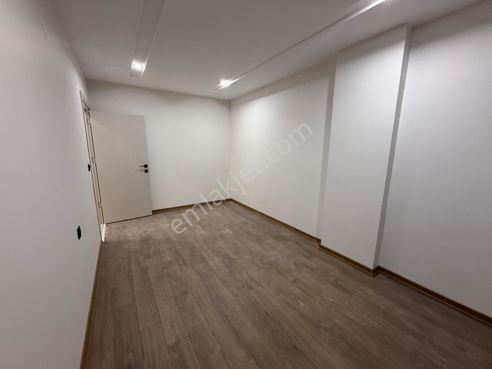 V.aktoprakta Sıfır Yerden Isıtmalı Tramvay Cadde Yakını 2+1 Daireler - Görsel 20