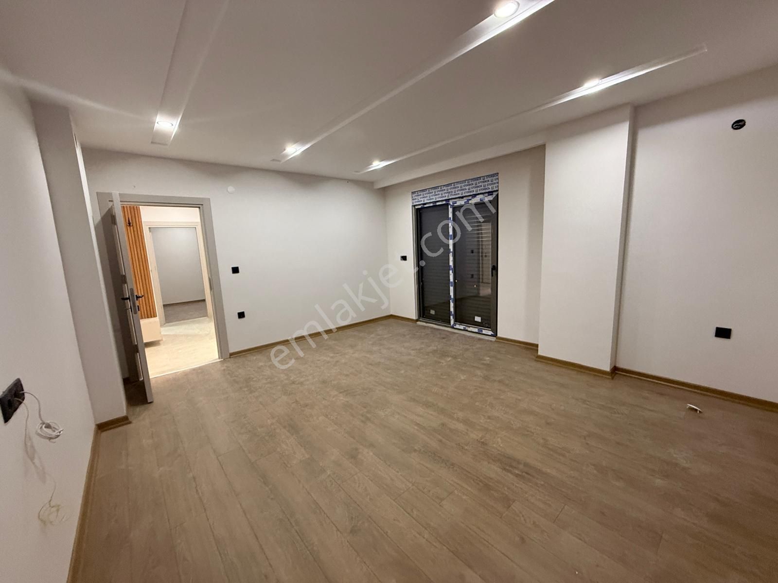 V.aktoprakta Sıfır Yerden Isıtmalı Tramvay Cadde Yakını 2+1 Daireler - Görsel 10