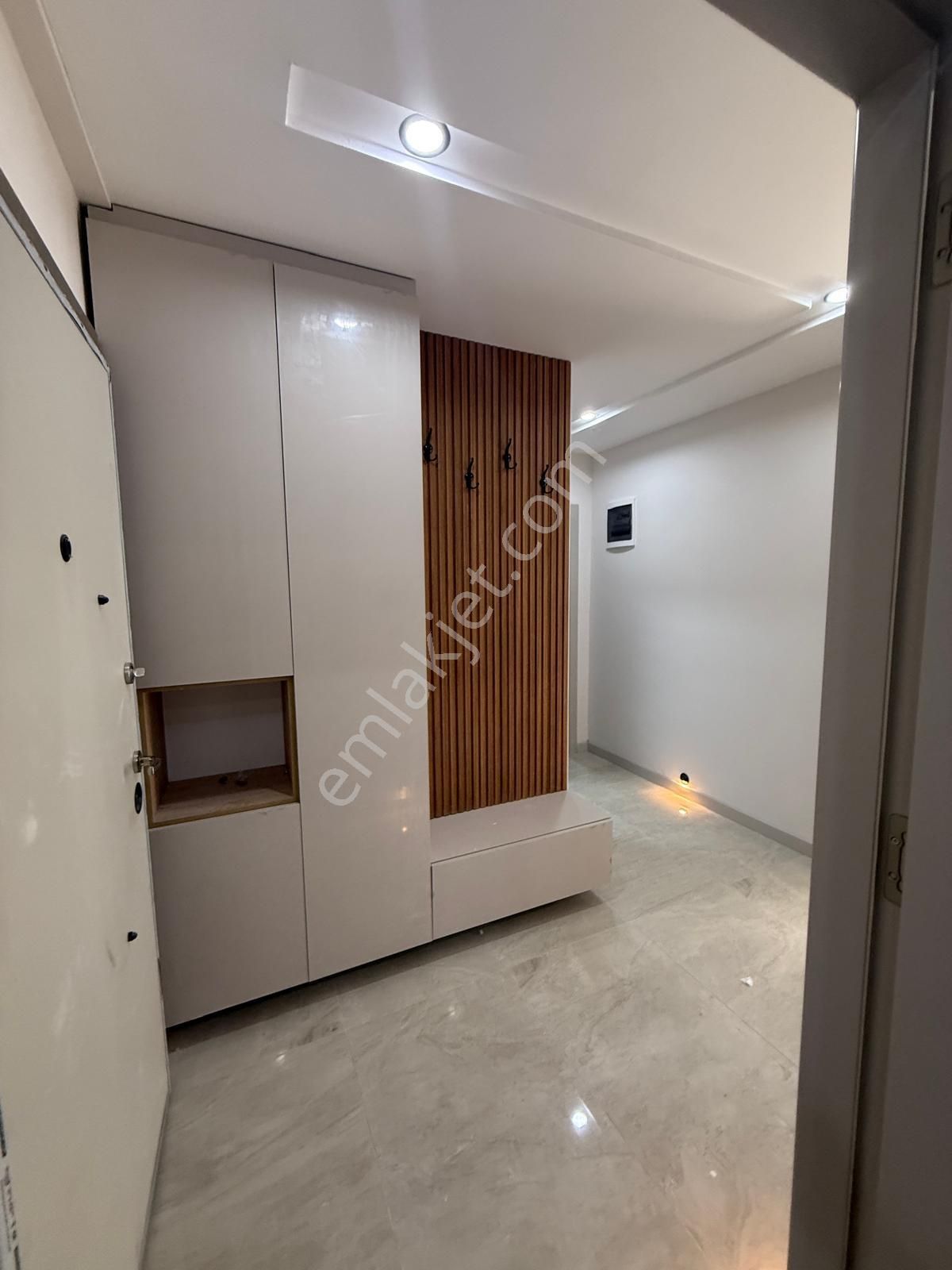 V.aktoprakta Sıfır Yerden Isıtmalı Tramvay Cadde Yakını 2+1 Daireler - Görsel 6