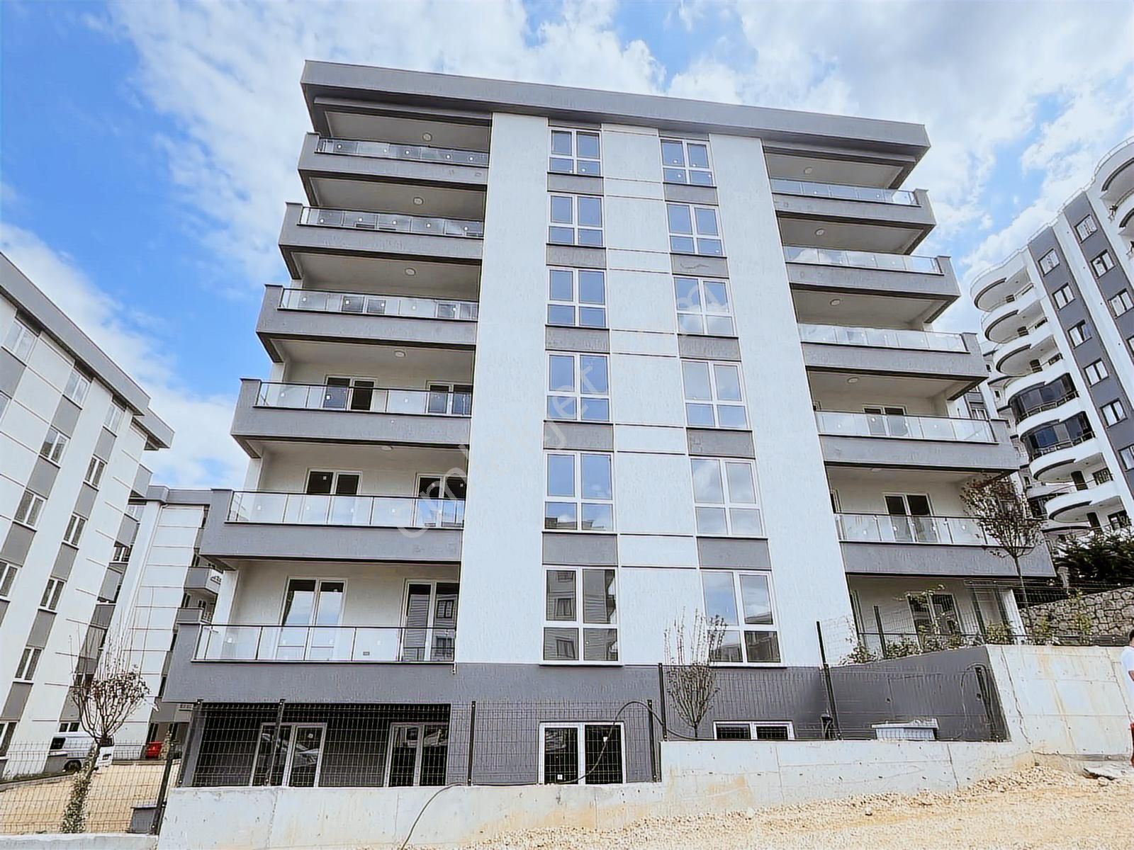 Remax Leon Ona 234'de Kiralık 3+1 Daire - Görsel 25