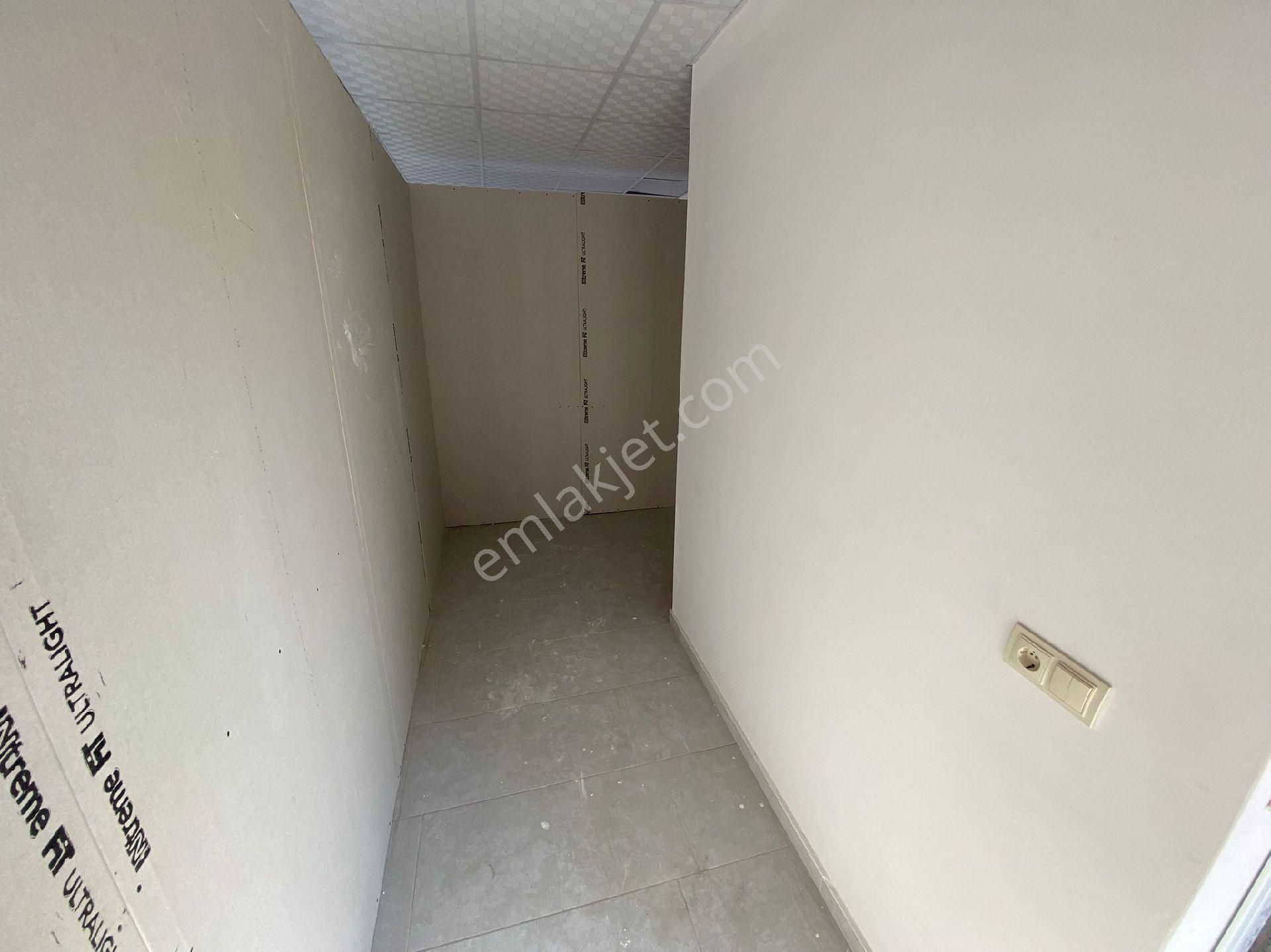 Ra Gayrimenkul Mithatpaşa Cadde Üzeri Kiralık Dükkan - Görsel 27