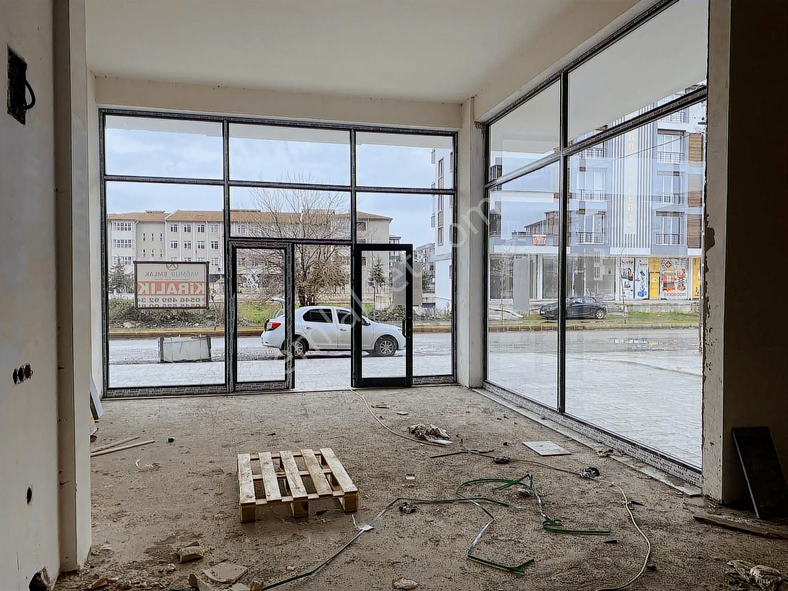 Yağmur Emlak'tan Tekkeköy'de Cadde Üstü Kiralık Kupon Dükkan - Görsel 28