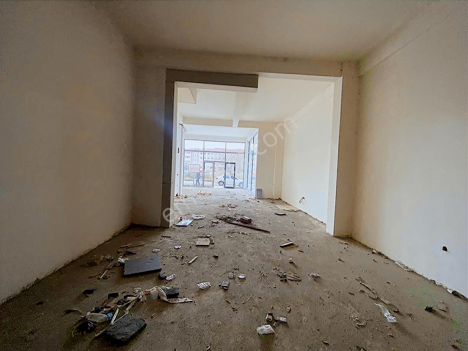 Yağmur Emlak'tan Tekkeköy'de Cadde Üstü Kiralık Kupon Dükkan - Görsel 31