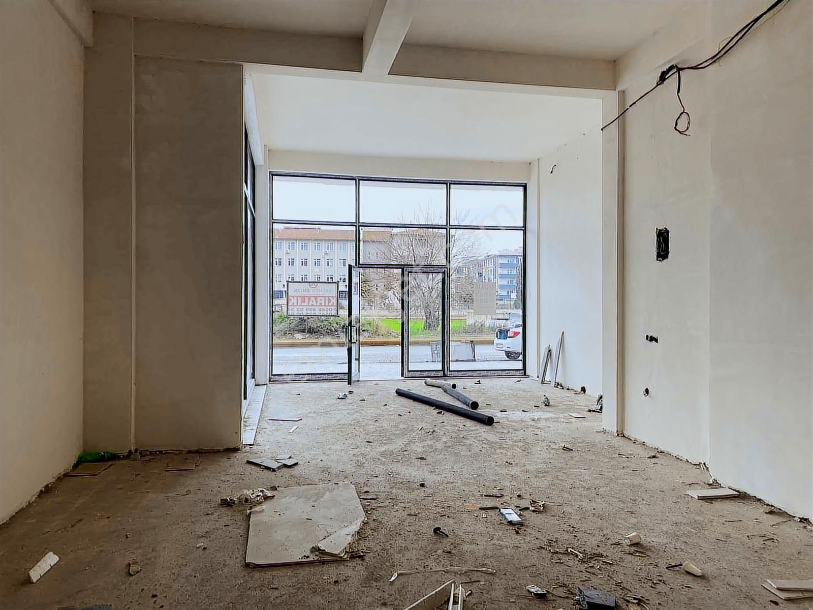 Yağmur Emlak'tan Tekkeköy'de Cadde Üstü Kiralık Kupon Dükkan - Görsel 8