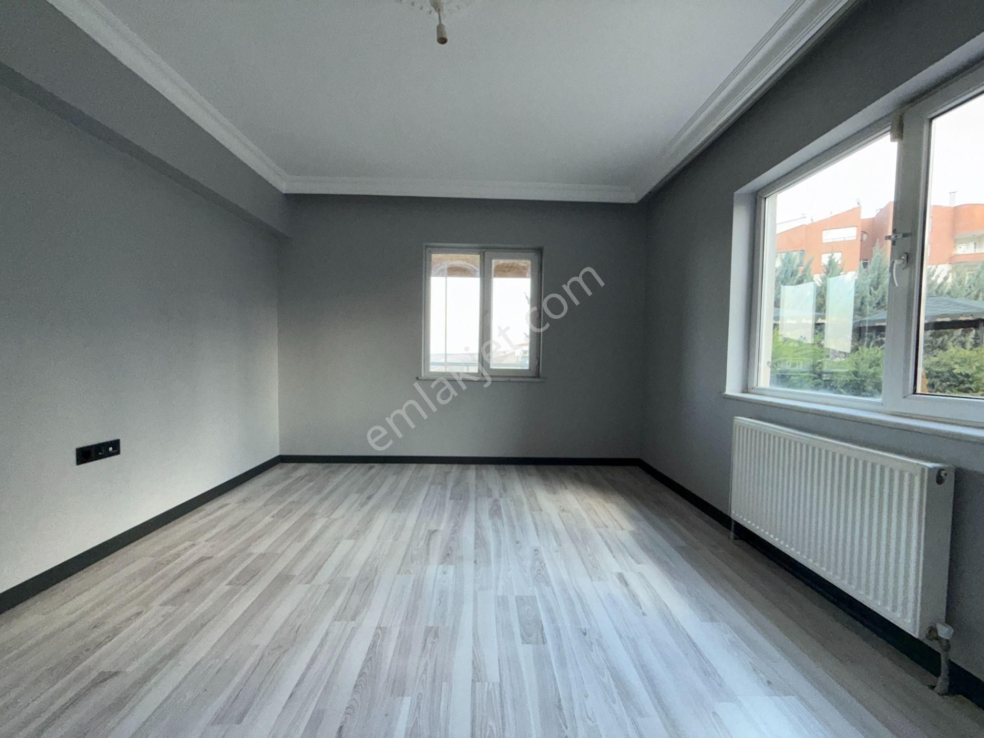 Ufuk Kılıç Emlak'tan Protokol Yolu Yakını Site İçerisinde 3+1 Ful Yapılı Daire - Görsel 12