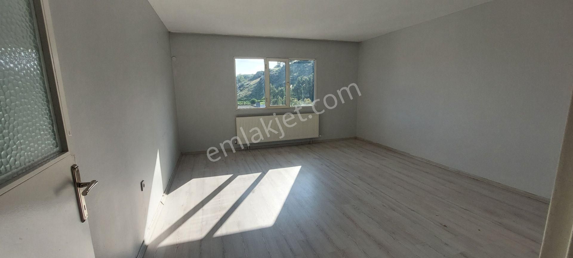 Karşıyaka Zübeyde Hnm.da Boş Kiralık 2+1 Doğalgazlı Daire - Görsel 13