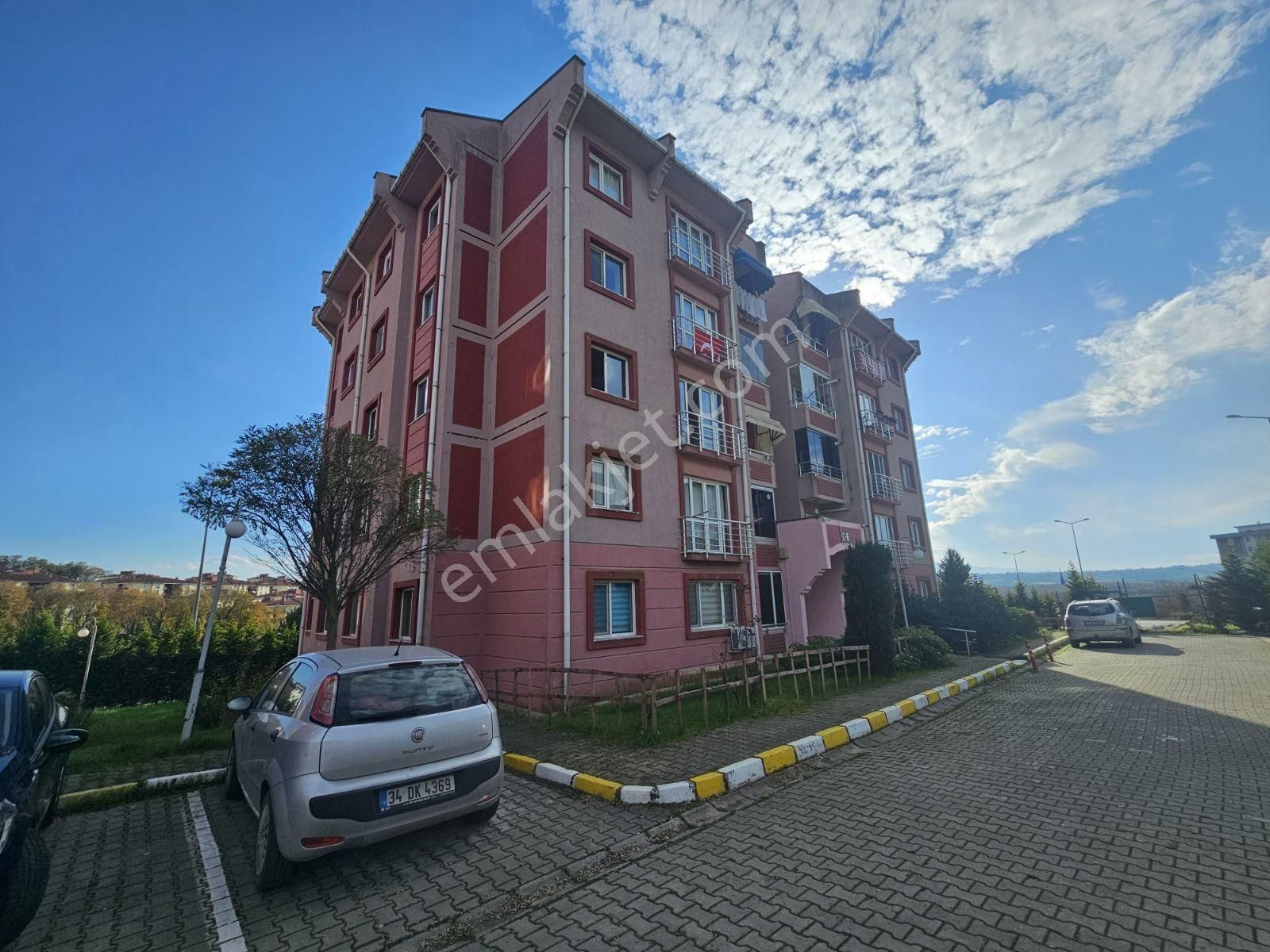 Dorukkent Sitesinde Depozitosuz Güney Cepheli 3+1 Kiralık Daire