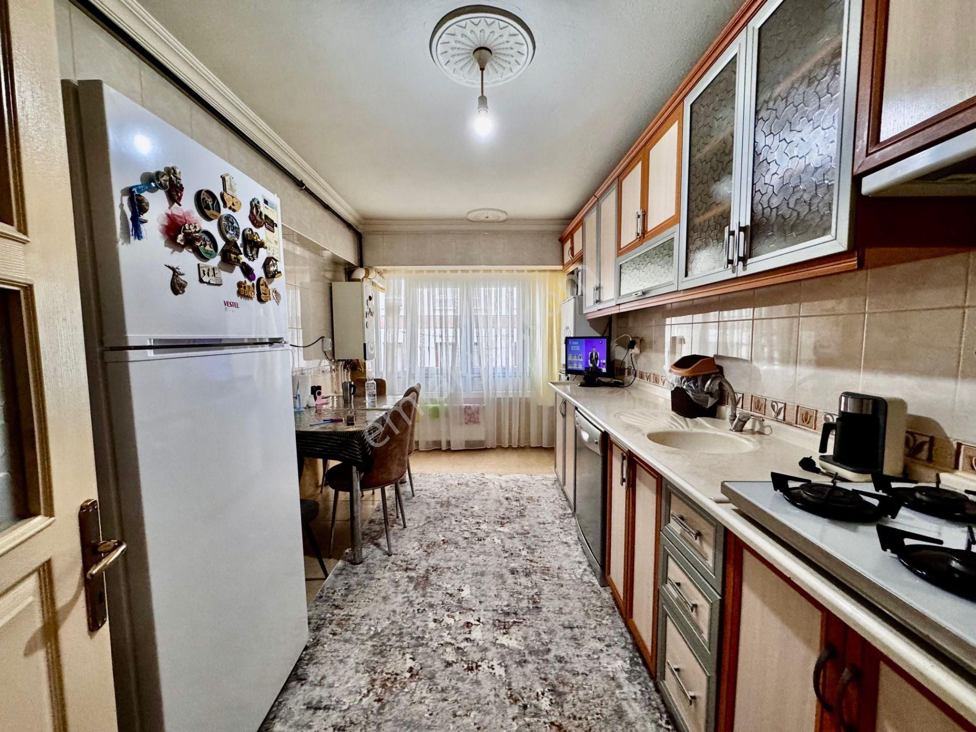 Ufuk Kılıç Emlak'tan Merkezi Konumda Kilerli Güney Cephe 3+1 Daire - Görsel 5