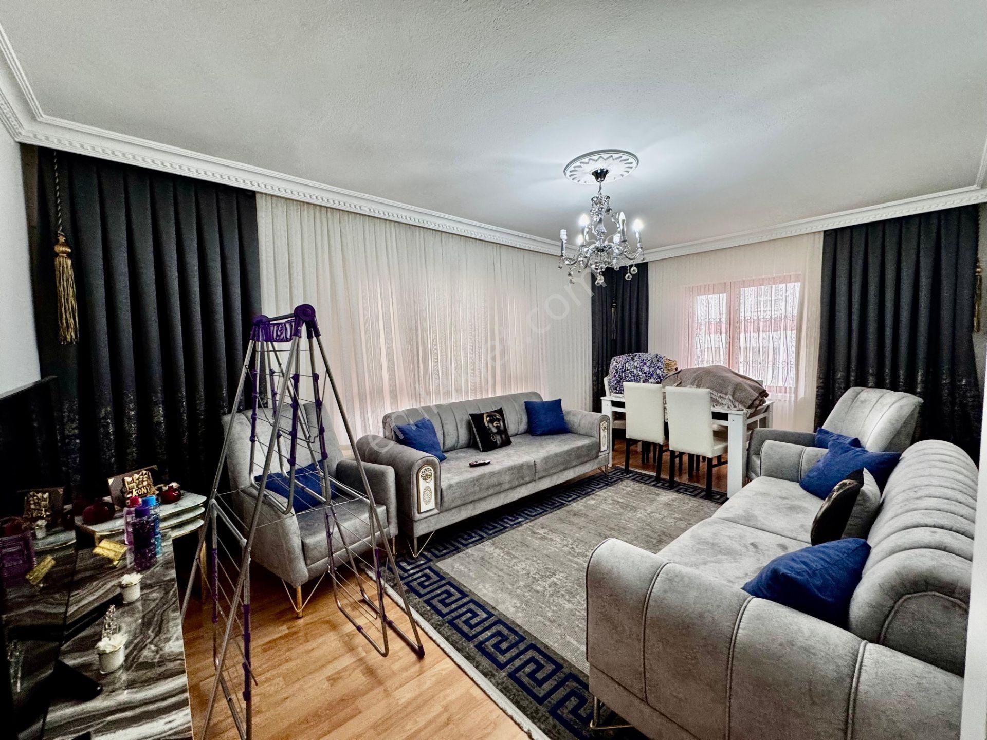 Ufuk Kılıç Emlak'tan Merkezi Konumda Kilerli Güney Cephe 3+1 Daire