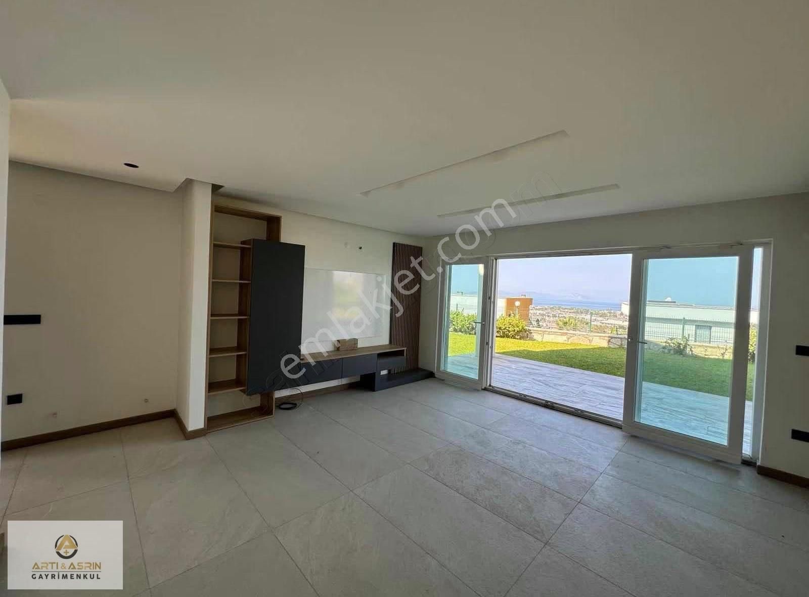 Kuşadası Deniz Manzaralı Tek Müstakil Villa - Görsel 2