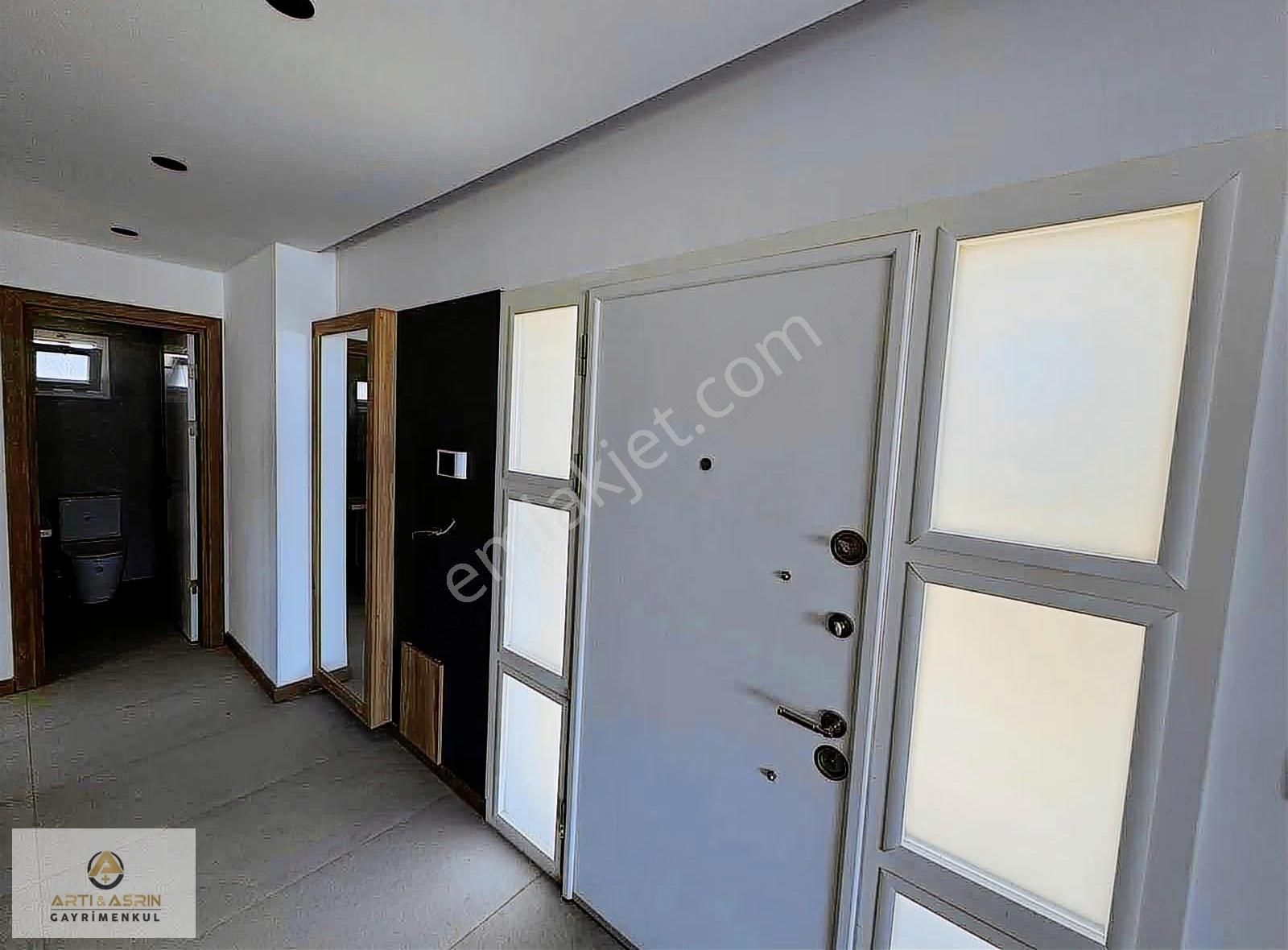 Kuşadası Deniz Manzaralı Tek Müstakil Villa - Görsel 11