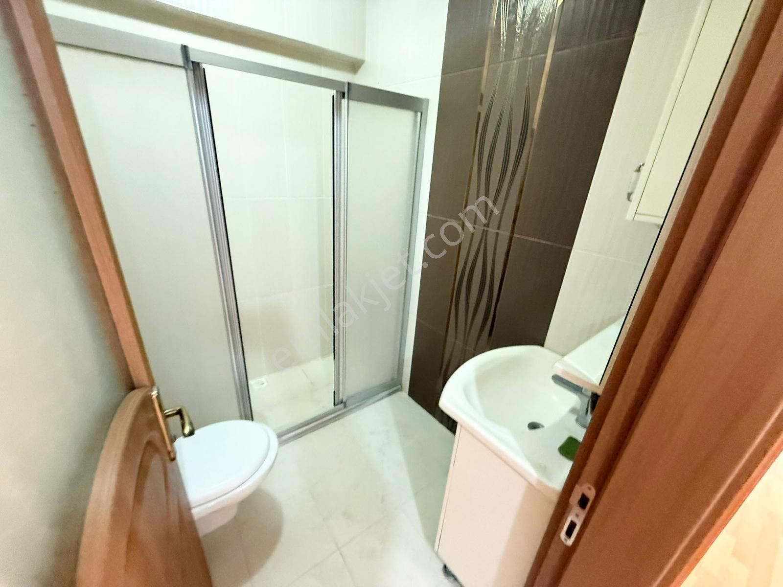 Üç Kardeşler'den 50.yıl Mh 2+1 Krediye Uygun Masrafsız Ara Kat - Görsel 12