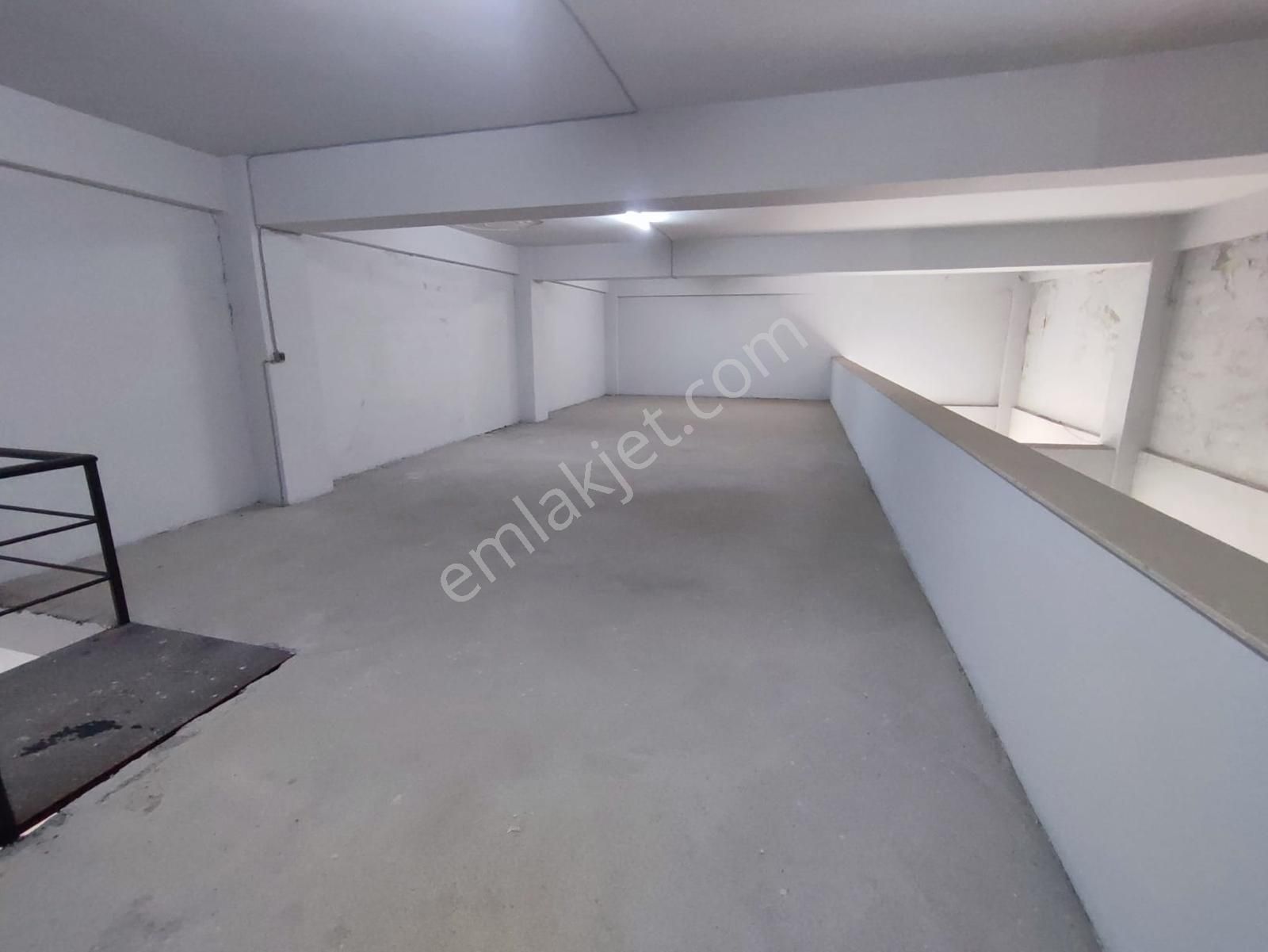 Zorlu Gayrimenkul'den Ticari Site İçerisinde 140+70 Kiralık - Görsel 4