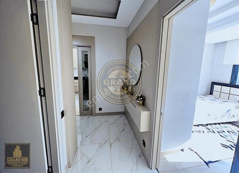 Mersin Mezitli Kuyuluk Mah.2+1 Satılık Daire(kombi Klima Mevcut - Görsel 6