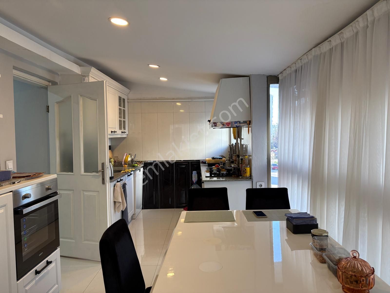 Tek Tapuda 3 Ayrı Girişli Daire 6+3 Terracity Ve Laura Yakını - Görsel 15