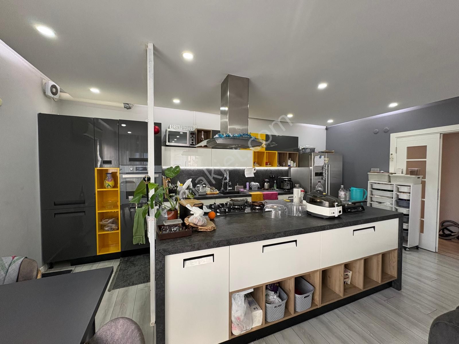 Tek Tapuda 3 Ayrı Girişli Daire 6+3 Terracity Ve Laura Yakını