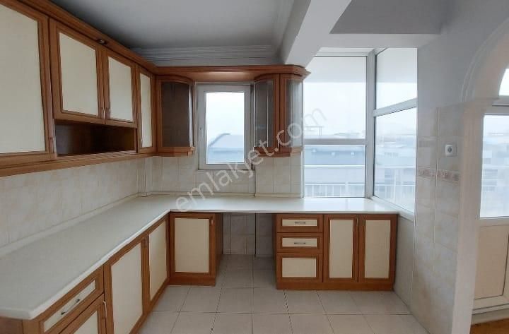 Işıklar Caddesi - Deniz Manzaralı Kiralık 3+1 Daire - Görsel 6