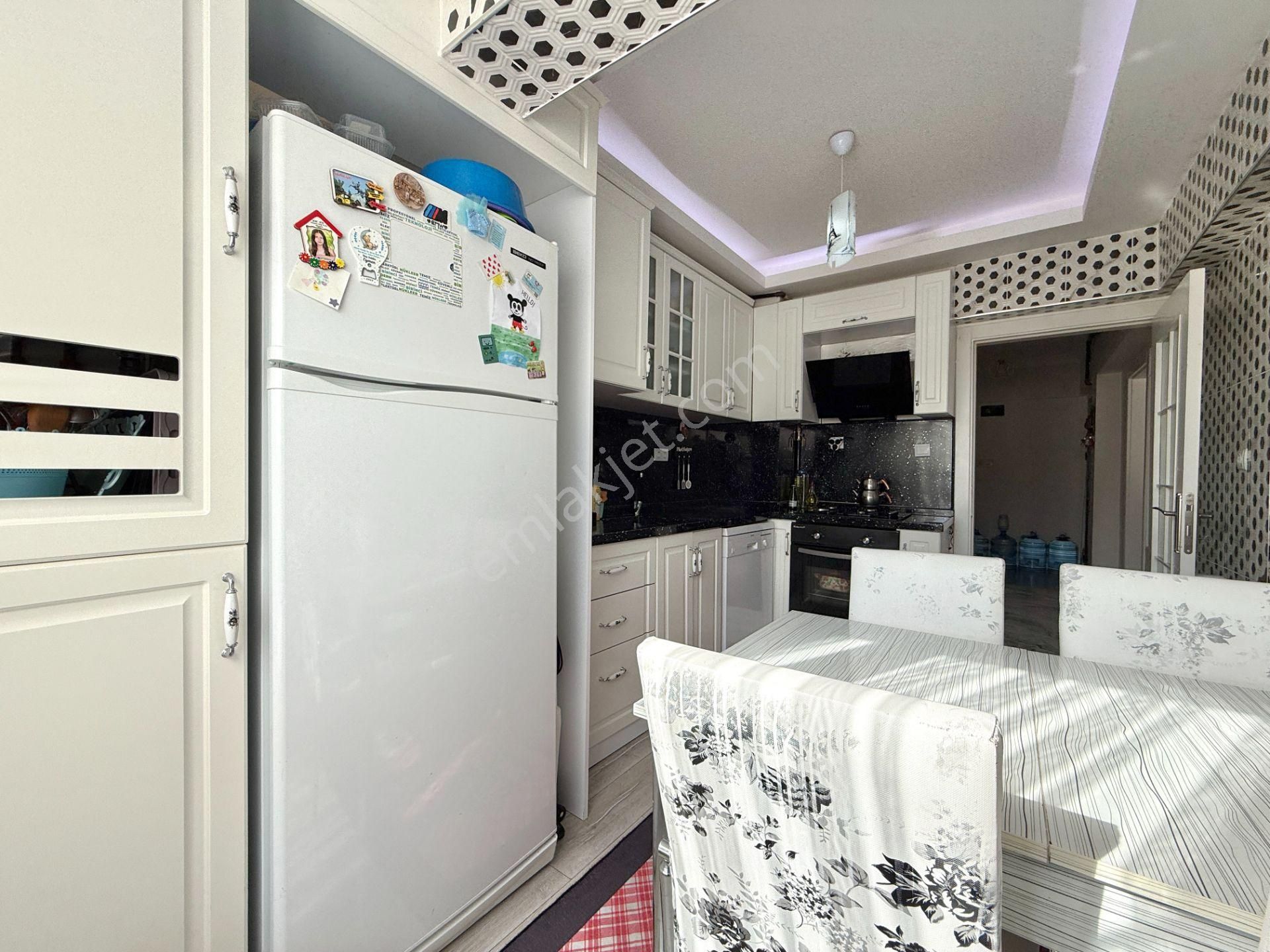 Ufuk Kılıç Emlak'tan Merkezde Full Yapılı Masrafsız, Güney C. Katta 3+1 - Görsel 5