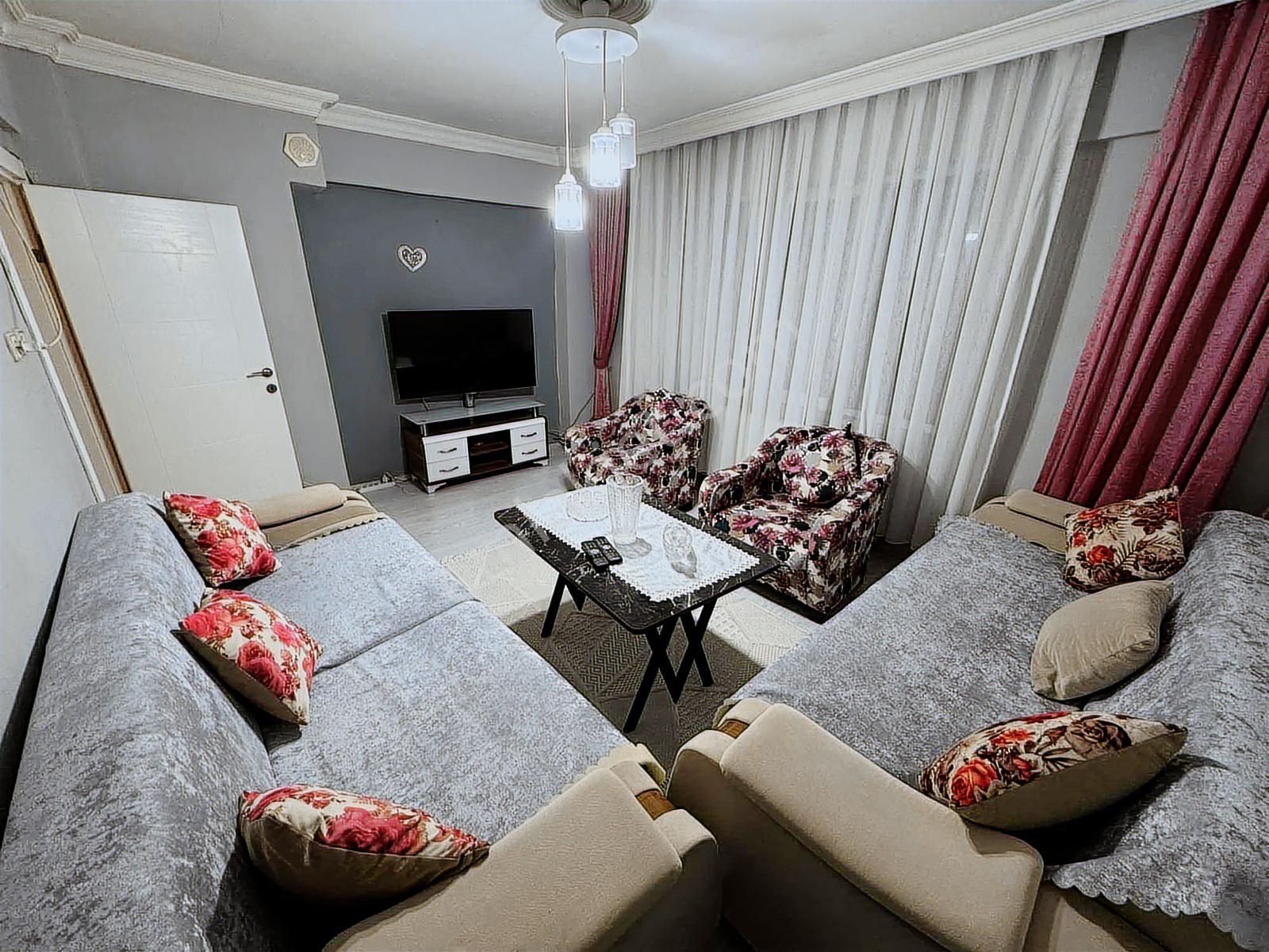 Askentte Cadde Üzerinde 3+1 Arakat Asansörlü