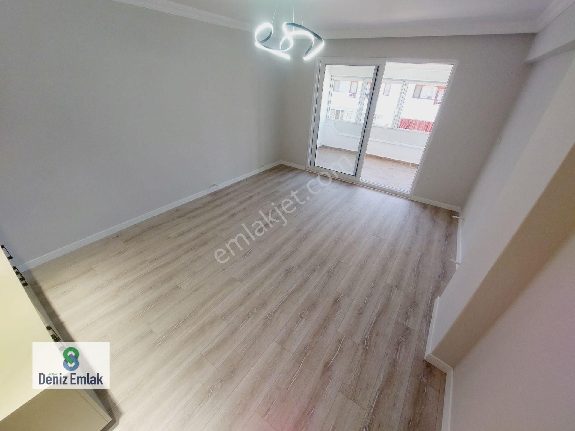 Denizden Akçayda Denize 300 M Öncephe Arakat Satılık 2+1 Daire. - Görsel 15