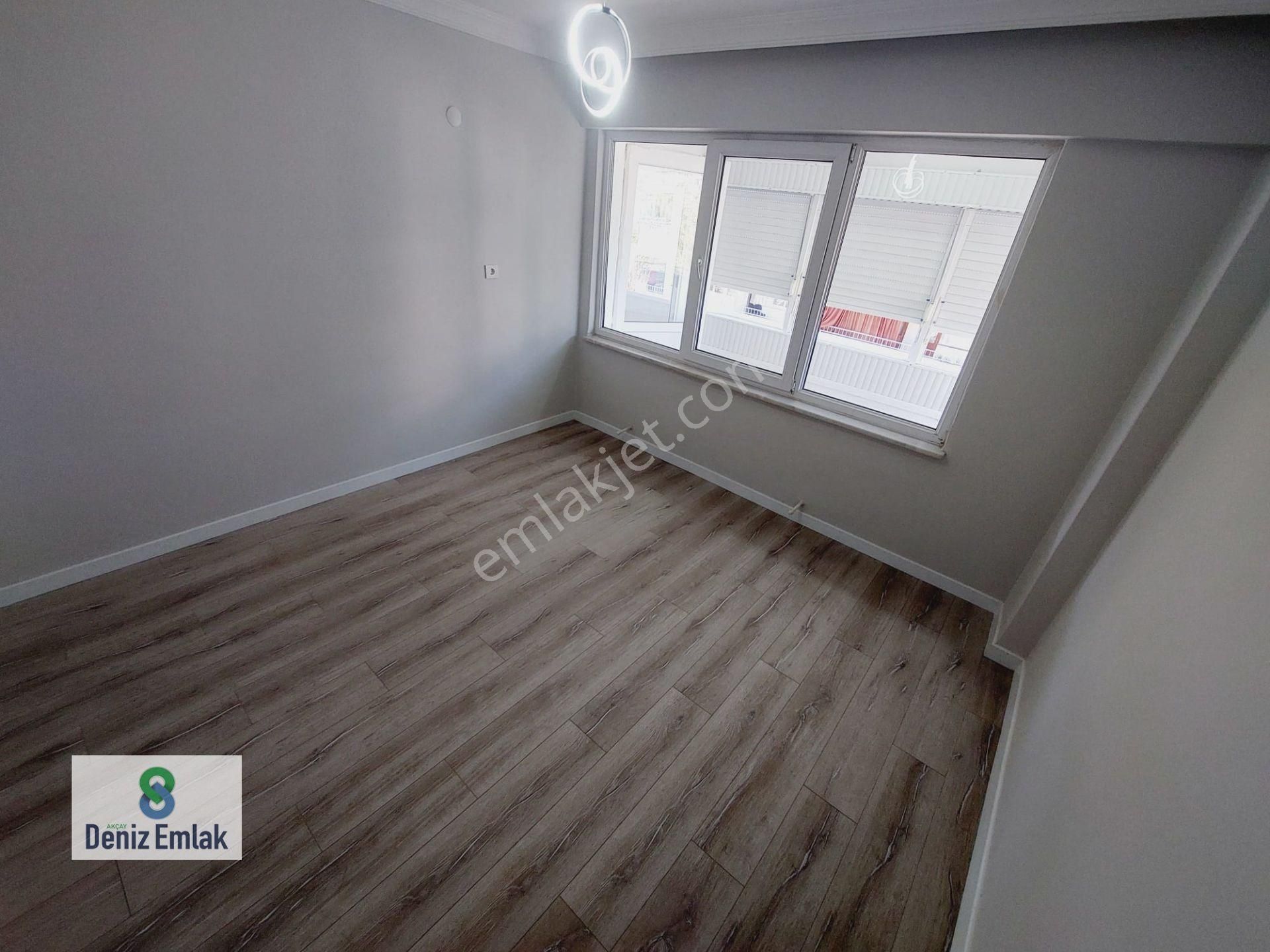 Denizden Akçayda Denize 300 M Öncephe Arakat Satılık 2+1 Daire. - Görsel 4