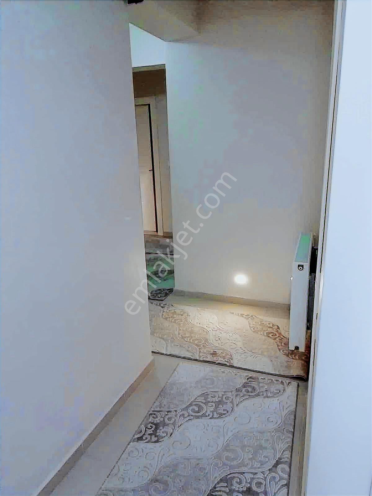 Özmet Gayrimenkulden 105 M², 3+1, Doğalgazlı, Ara Kat Satılık - Görsel 2