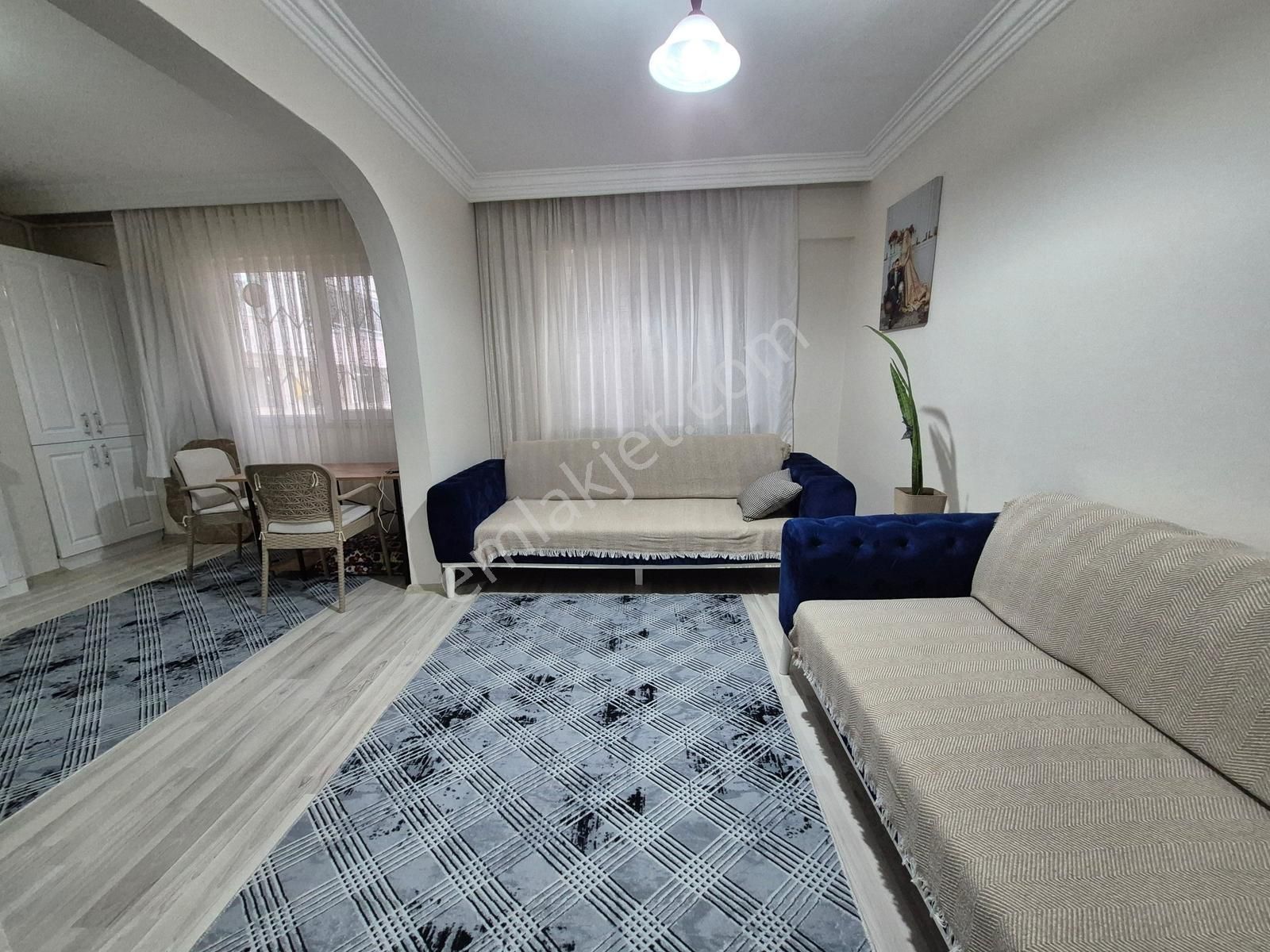 Canik Belediyeevlerinde Caddeye Yakın Satılık 3+1 Daire (giriş) - Görsel 3