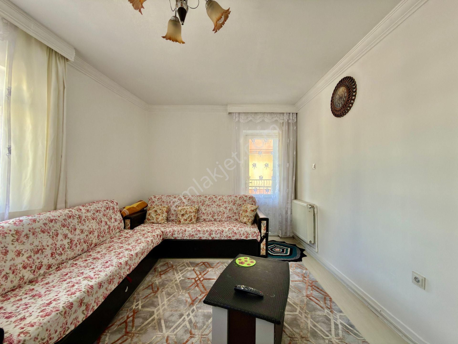 Ufuk Kılıç Emlak'tan Merkezi Konumda Ara Katda Kredi Limitsiz 4+1 - Görsel 18