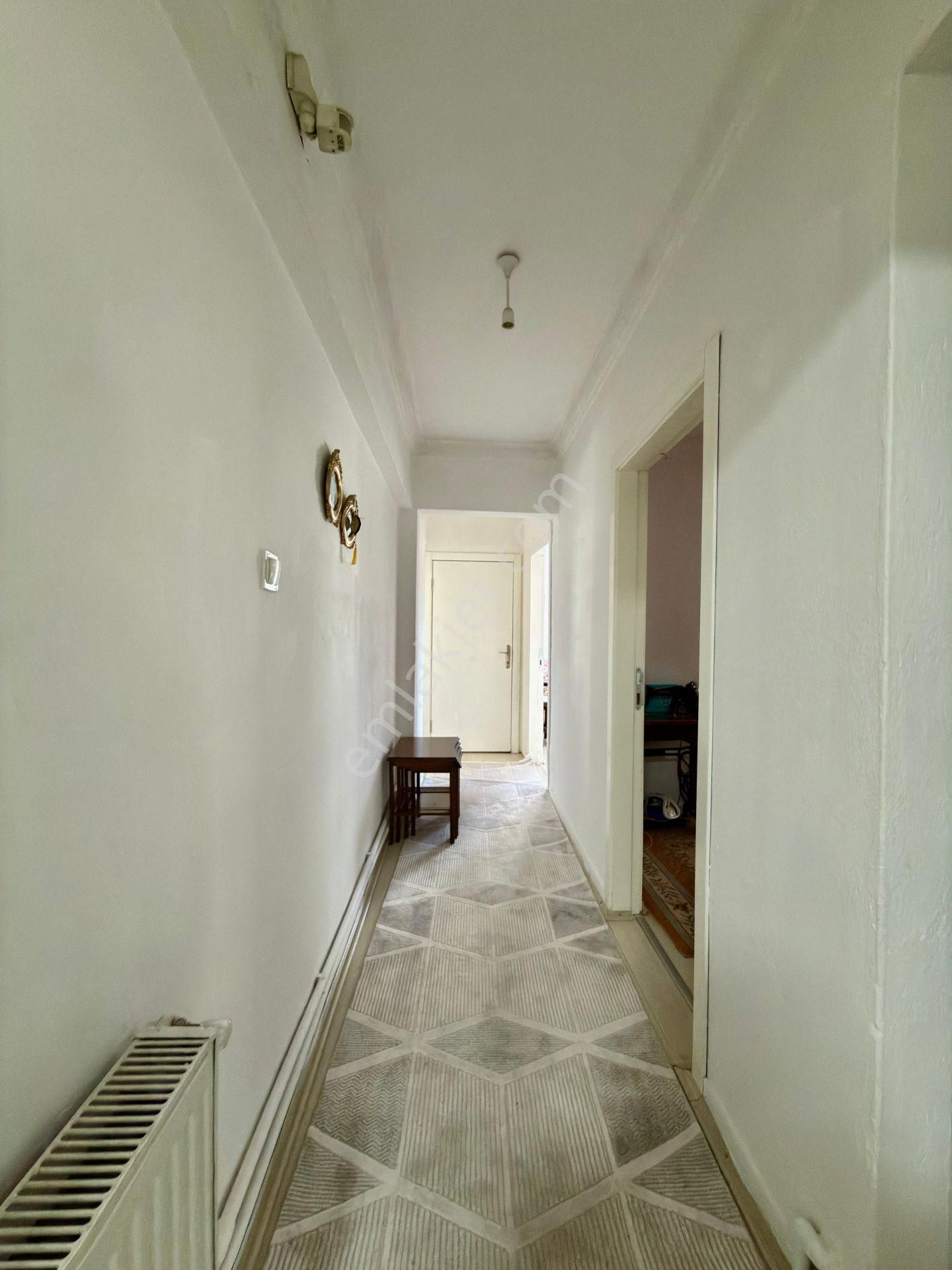 Ufuk Kılıç Emlak'tan Merkezi Konumda Ara Katda Kredi Limitsiz 4+1 - Görsel 35