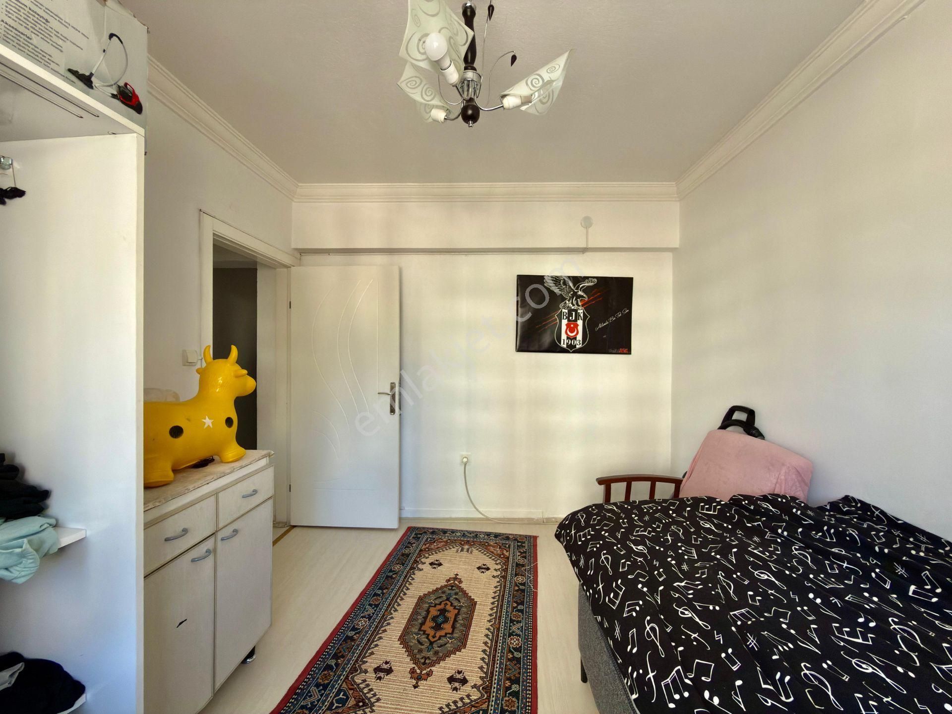 Ufuk Kılıç Emlak'tan Merkezi Konumda Ara Katda Kredi Limitsiz 4+1 - Görsel 22