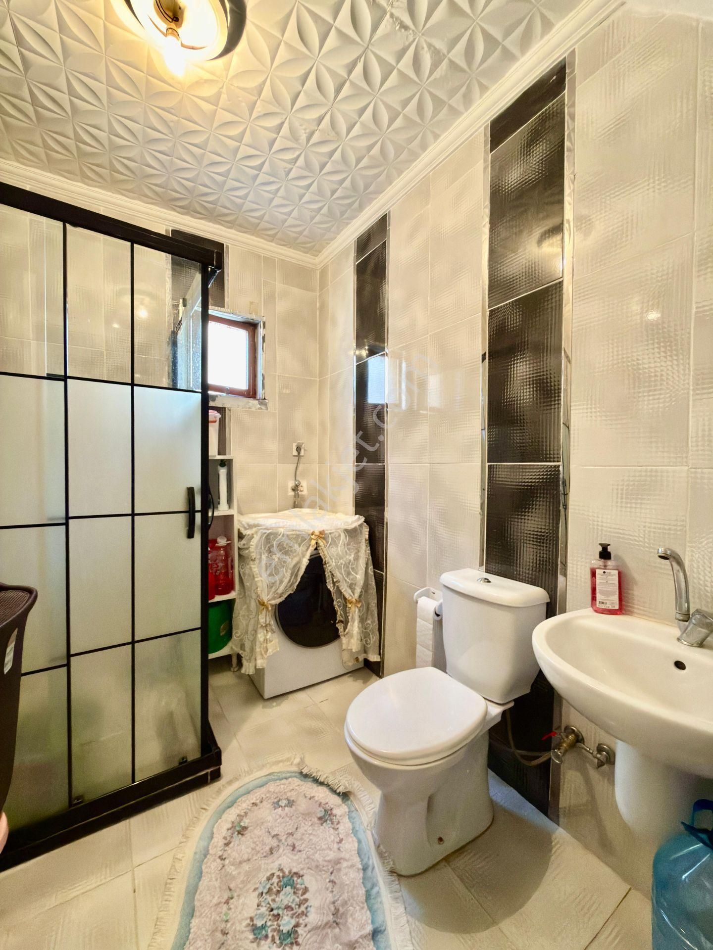 Ufuk Kılıç Emlak'tan Merkezi Konumda Ara Katda Kredi Limitsiz 4+1 - Görsel 28