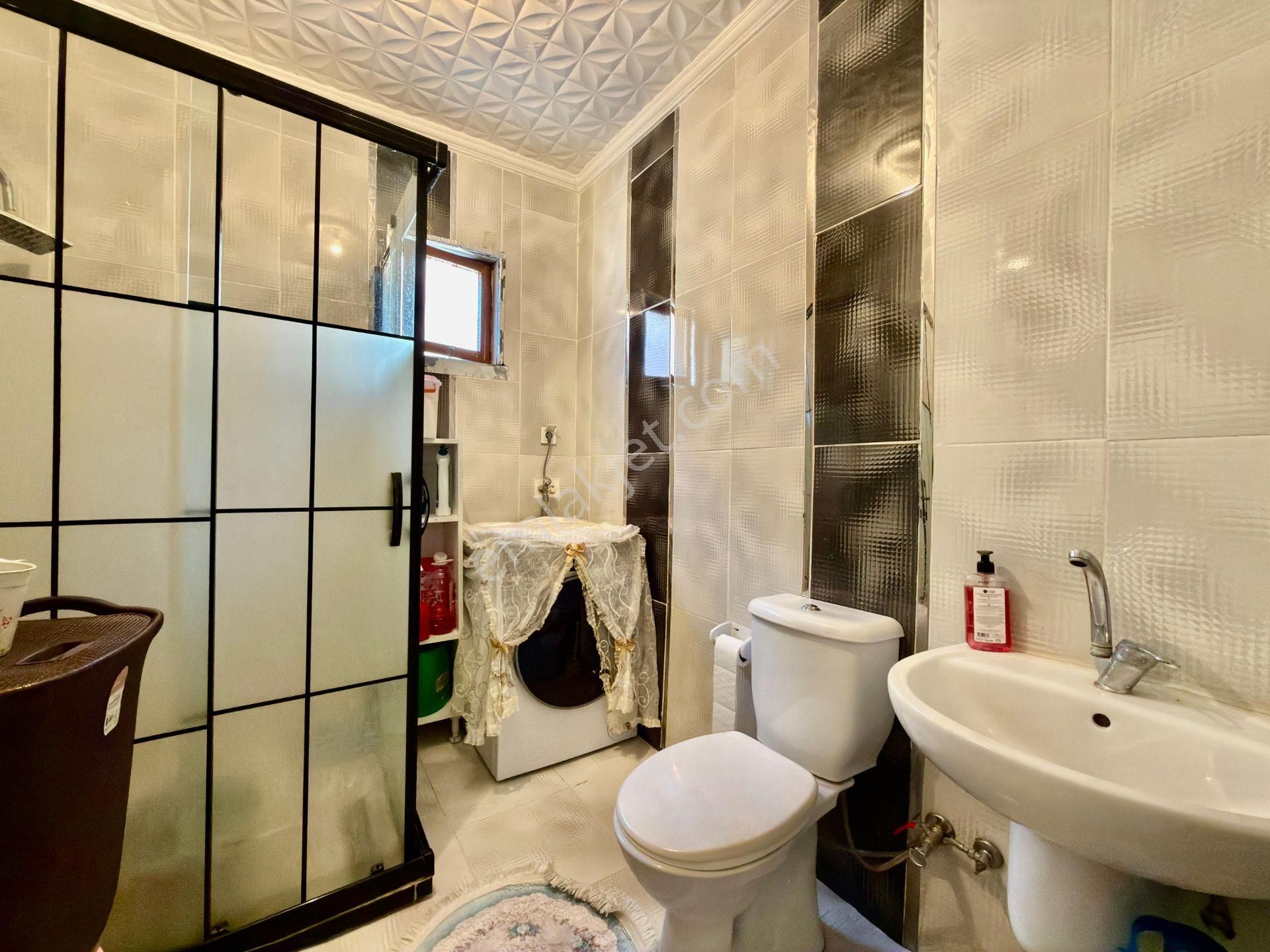 Ufuk Kılıç Emlak'tan Merkezi Konumda Ara Katda Kredi Limitsiz 4+1 - Görsel 27