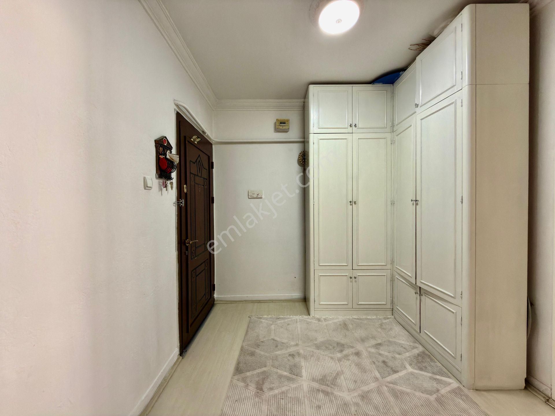 Ufuk Kılıç Emlak'tan Merkezi Konumda Ara Katda Kredi Limitsiz 4+1 - Görsel 34