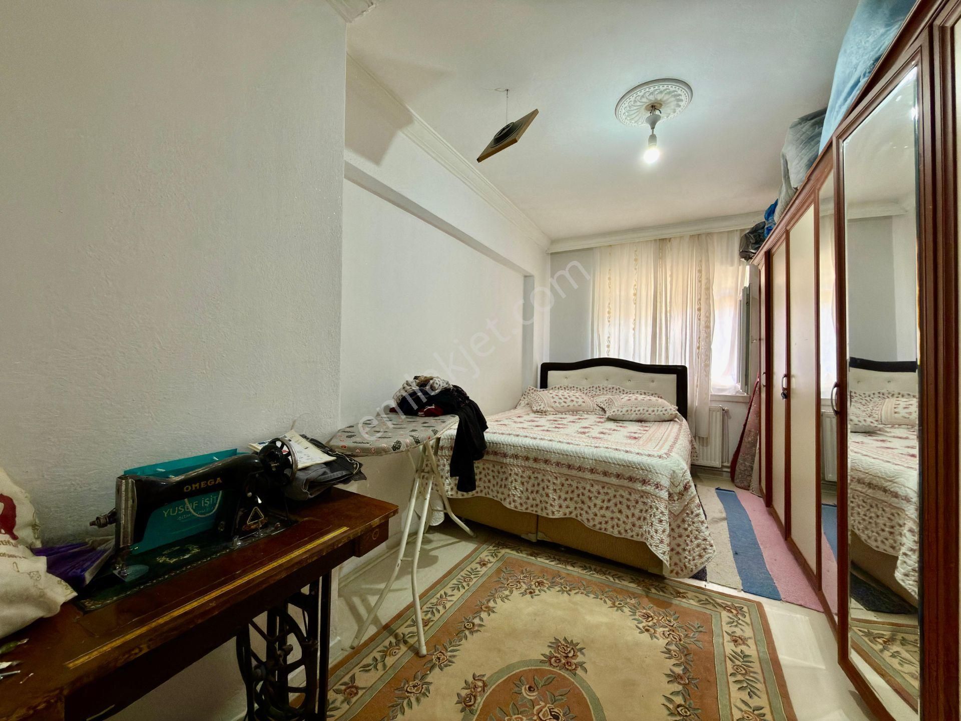 Ufuk Kılıç Emlak'tan Merkezi Konumda Ara Katda Kredi Limitsiz 4+1 - Görsel 24