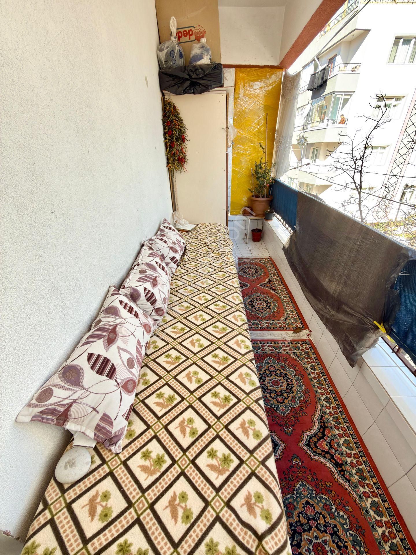 Ufuk Kılıç Emlak'tan Merkezi Konumda Ara Katda Kredi Limitsiz 4+1 - Görsel 12