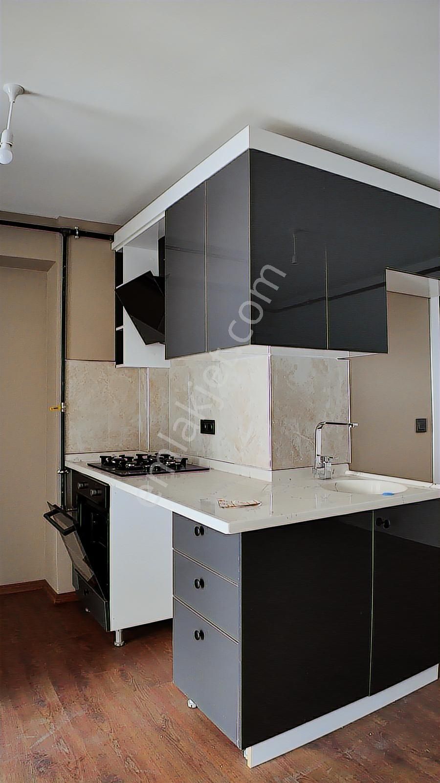 Merkezi Konumda Metroya, Gata, Etlik Şehir Hst 2+1 Kiralık - Görsel 8