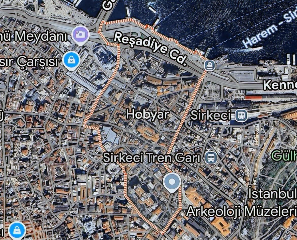 Sirkeci'de Ön Ve Arka Birlikte Satılık Dükkan - Görsel 9