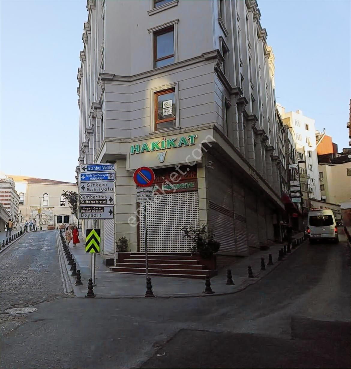 Sirkeci'de Ön Ve Arka Birlikte Satılık Dükkan - Görsel 10