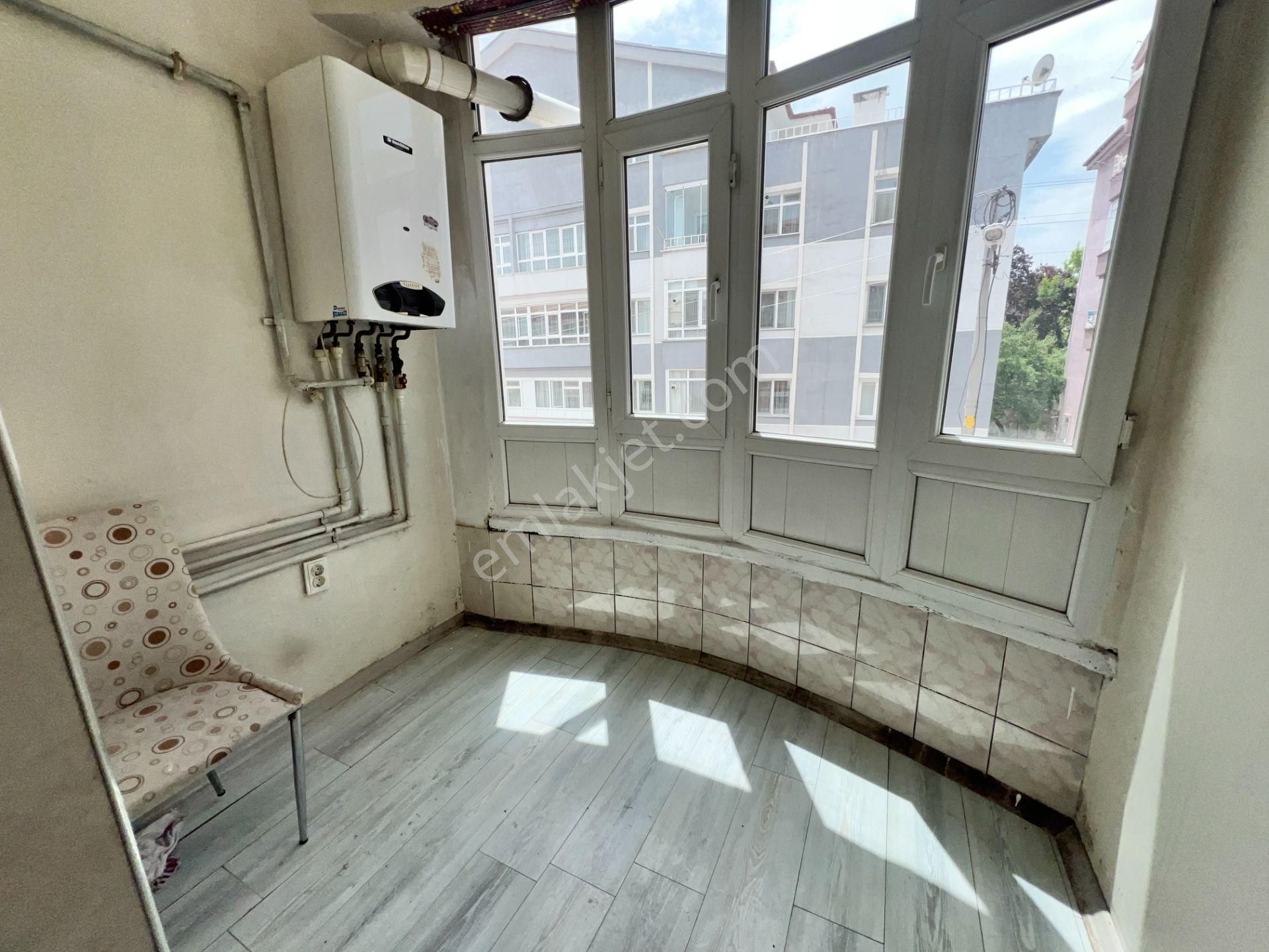 Ufuk Kılıç Emlak'tan Merkezi Konumda 4+1 Masrafsız Orta Kat Daire - Görsel 4