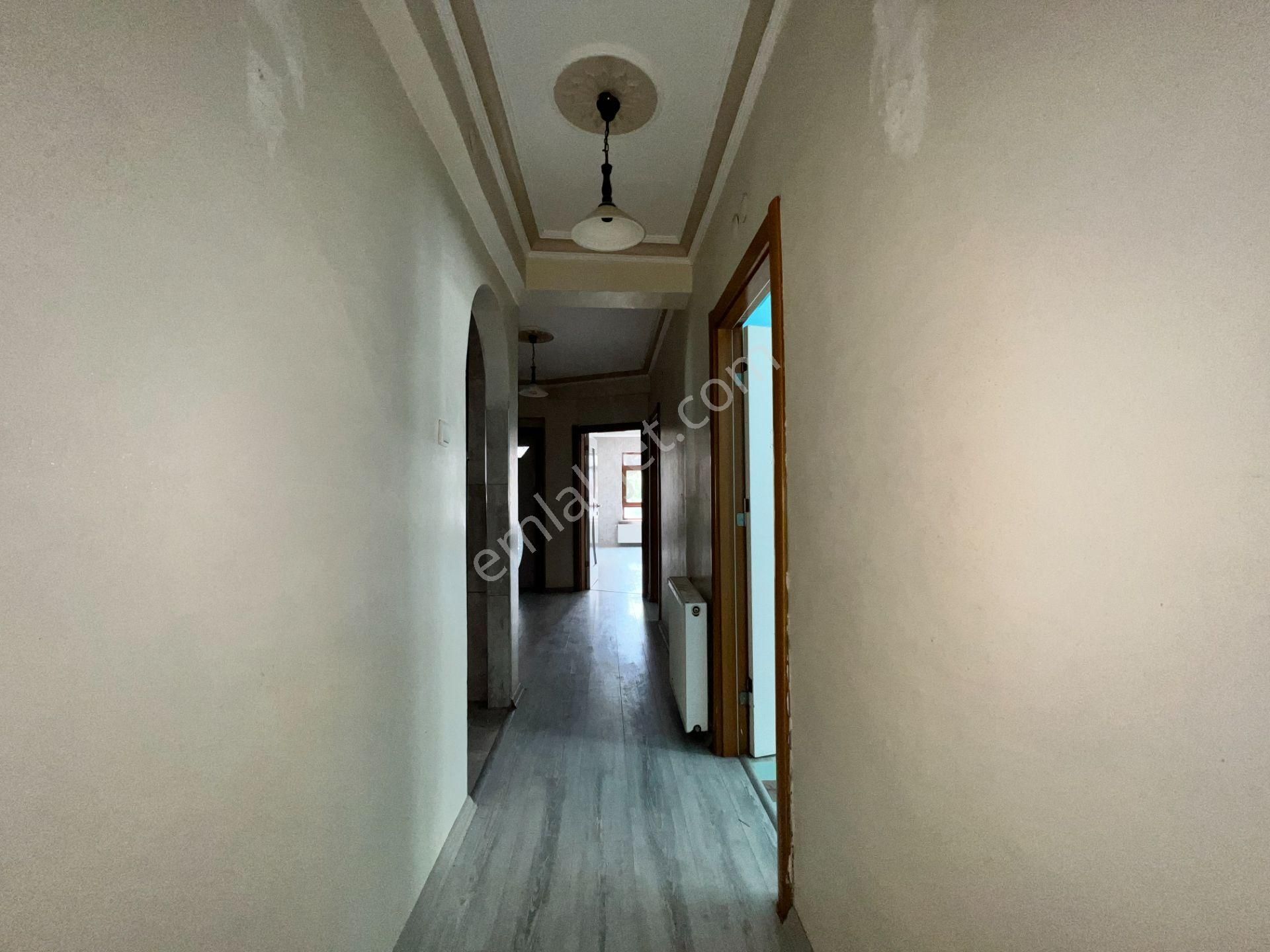 Ufuk Kılıç Emlak'tan Merkezi Konumda 4+1 Masrafsız Orta Kat Daire - Görsel 27