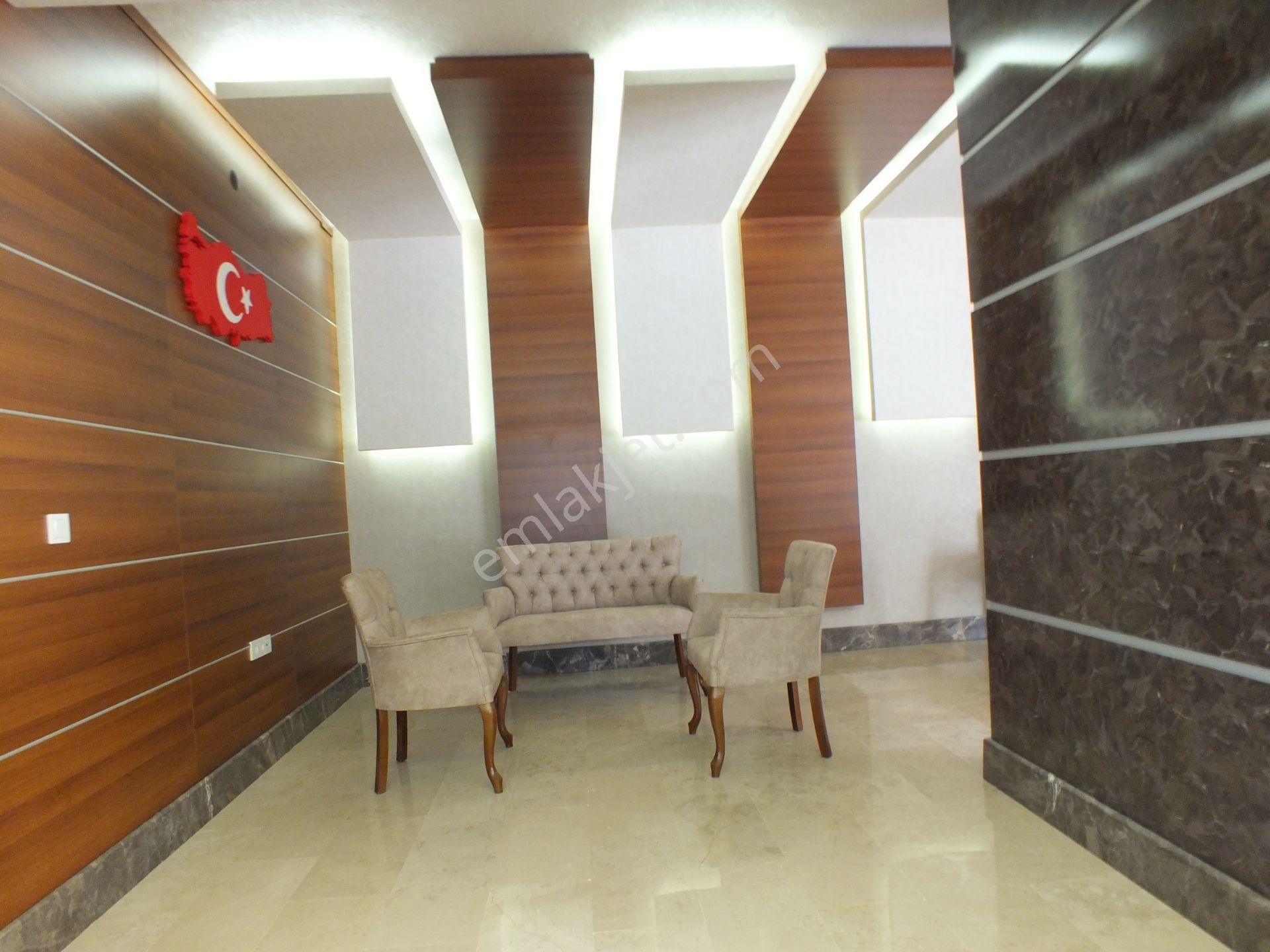 Ufuk Kılıç Emlak'tan Tam Donanımlı Lüx Sitede K.otoparklı 4+1 Daire - Görsel 34