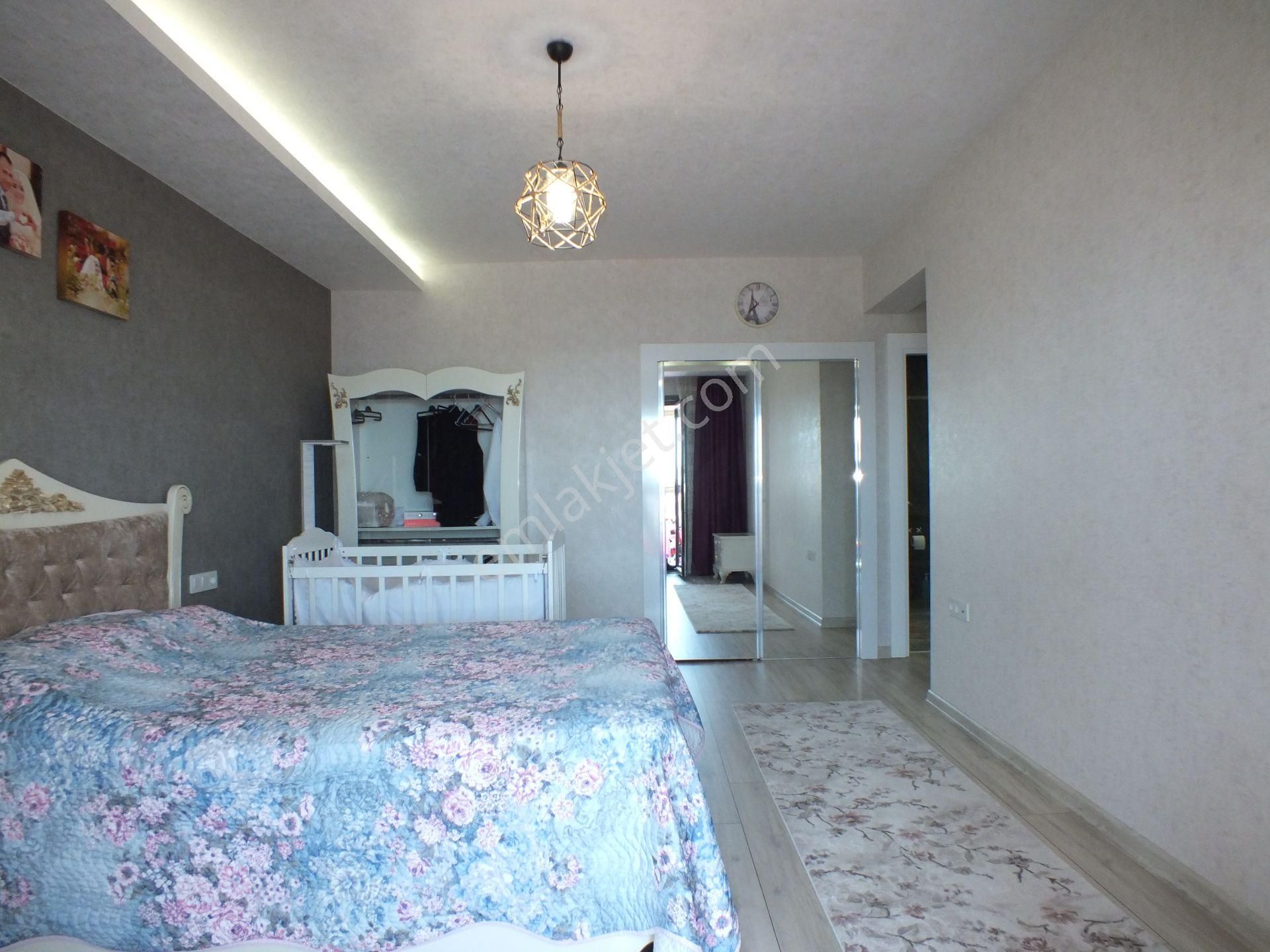 Ufuk Kılıç Emlak'tan Tam Donanımlı Lüx Sitede K.otoparklı 4+1 Daire - Görsel 21